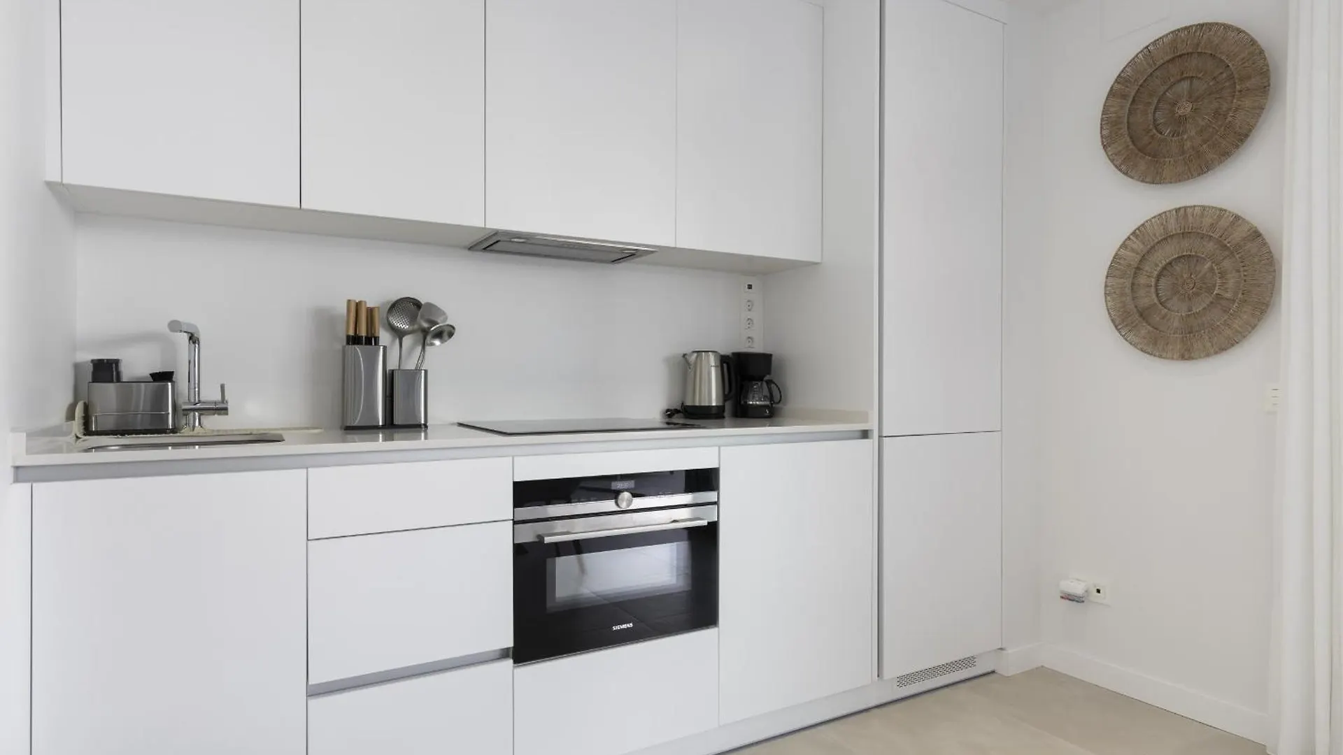Lejlighed Premium Garden Suite With Private Pool In Higueron Fuengirola