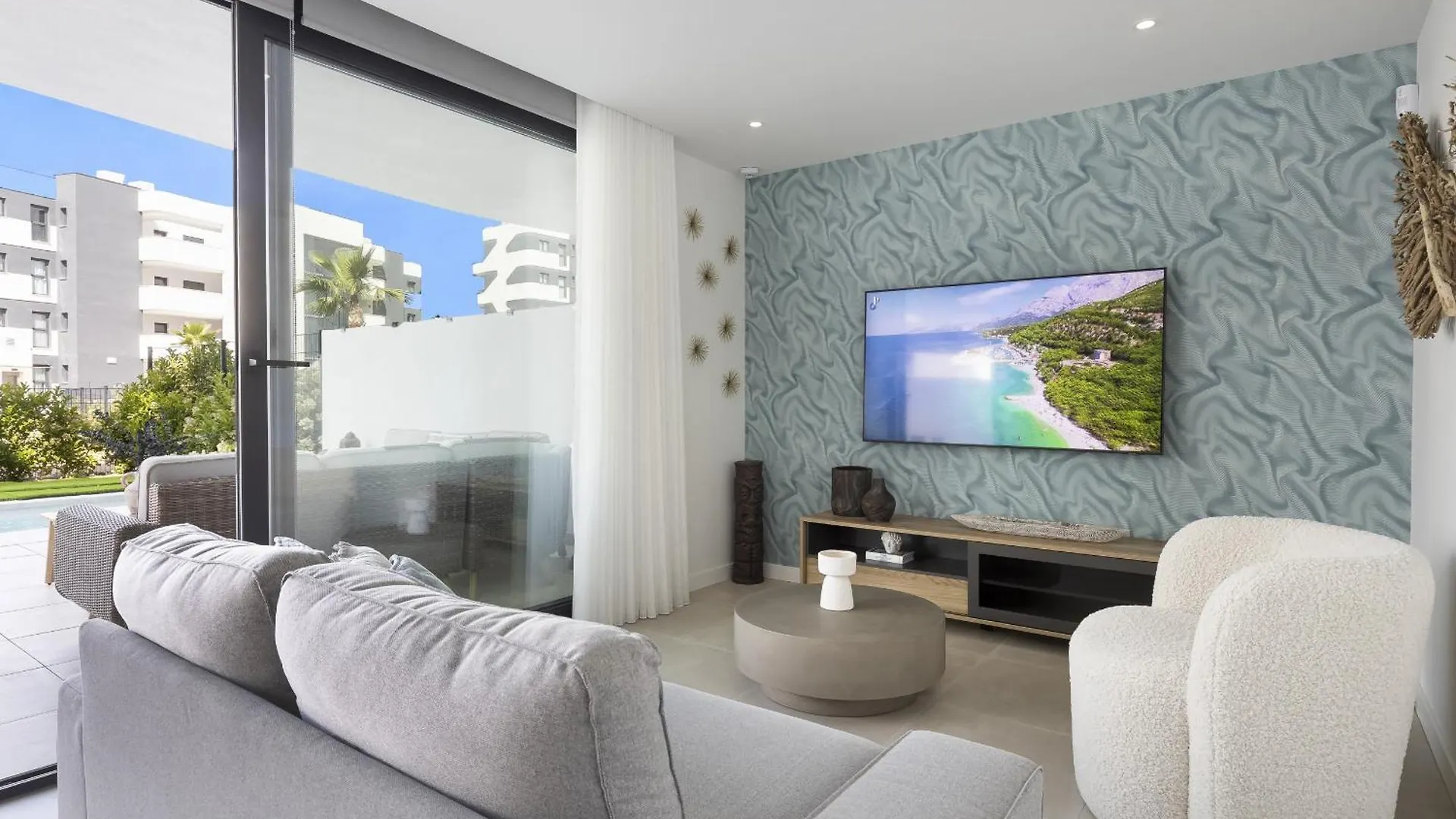 Lejlighed Premium Garden Suite With Private Pool In Higueron Fuengirola